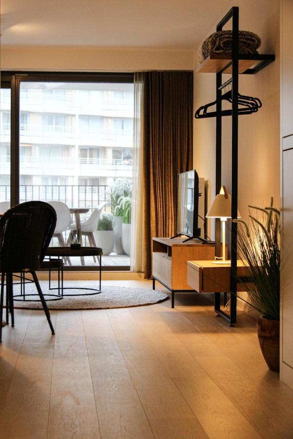 Crystal Residences - Luxurious Seaside Apartments Остенде Экстерьер фото