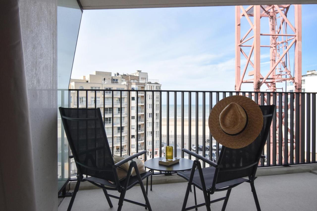 Crystal Residences - Luxurious Seaside Apartments Остенде Экстерьер фото